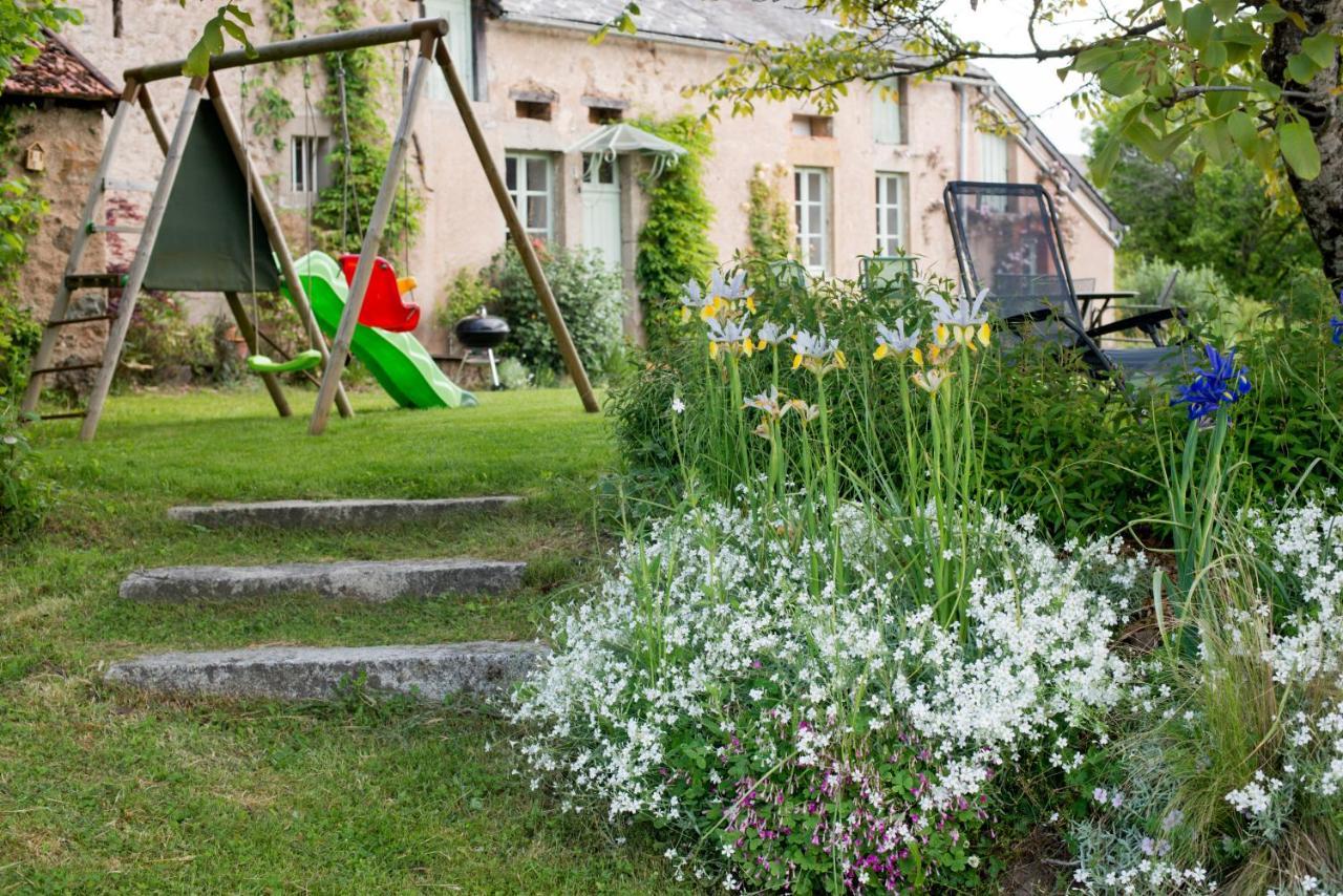 Maison De Vacances Les Mesanges, A Menessaire Exteriör bild